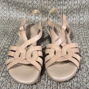 Naturalizer N5 Comfortable Tan Sandals Women’s Size 6.5 Like New